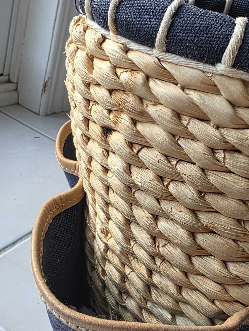 Lauren Ralph Lauren Straw Basket Tote Navy Canvas Leather Trim Coastal Beach Bag - Picture 7 of 14